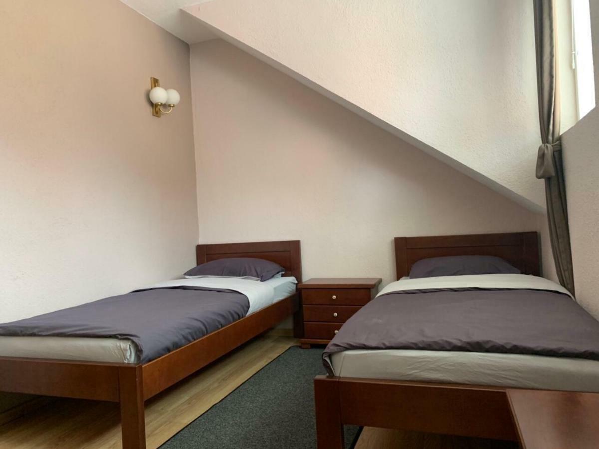Apartmani Alo Alo Плав Екстериор снимка